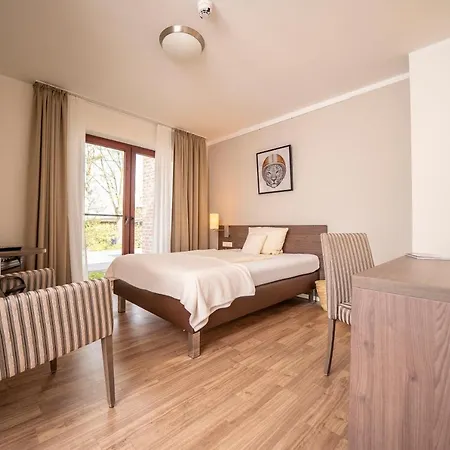 Tiek Bed and Breakfast 3*