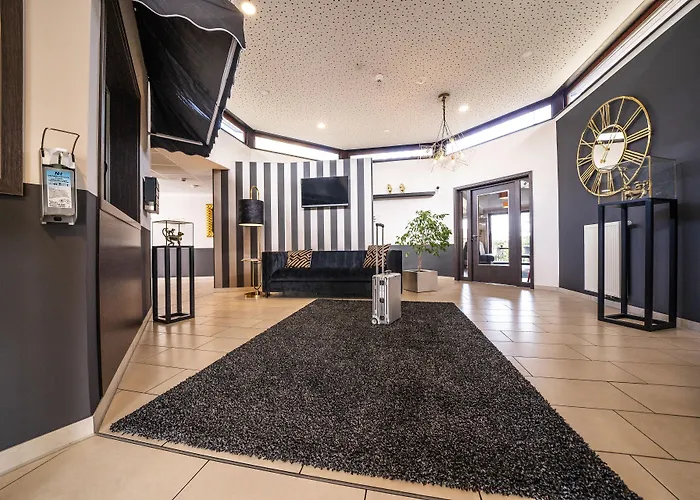 Tiek Отель типа 